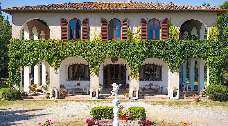 Luxury vacation villa near Certaldo :: Villa Albertina